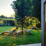 Yard 151 Apartment *