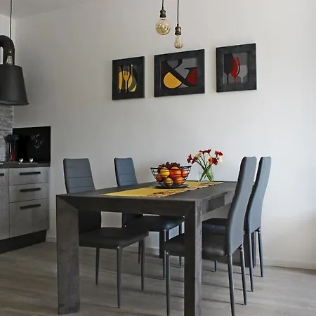 Yard 151 Новента-ди-Пьяве