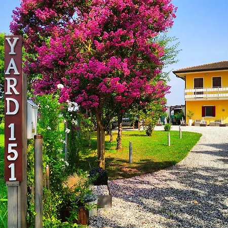 Yard 151 * نوفينتا دي بْيافي