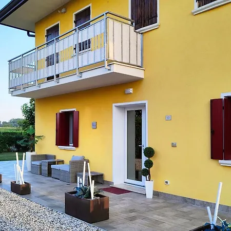 Yard 151 Apartment *